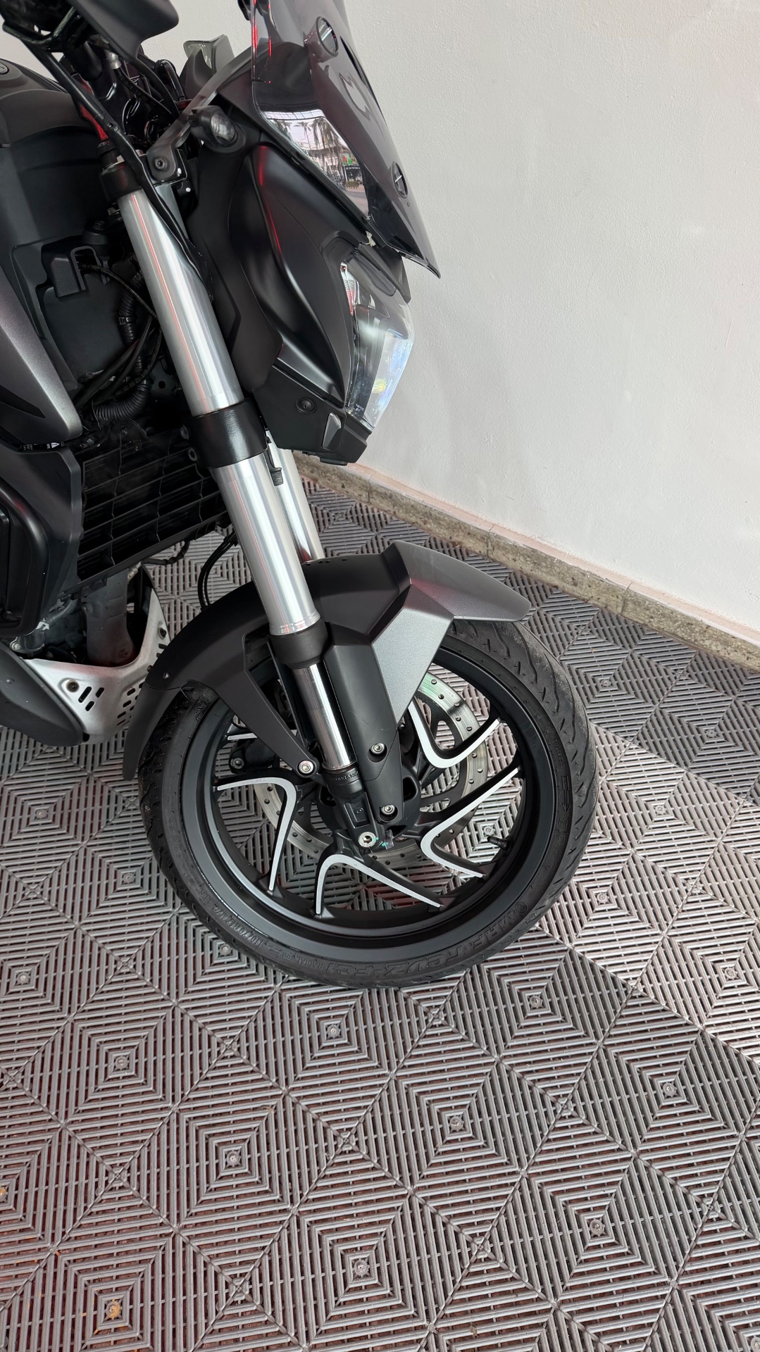 Bajaj Dominar 400 2023 - miniatura 7