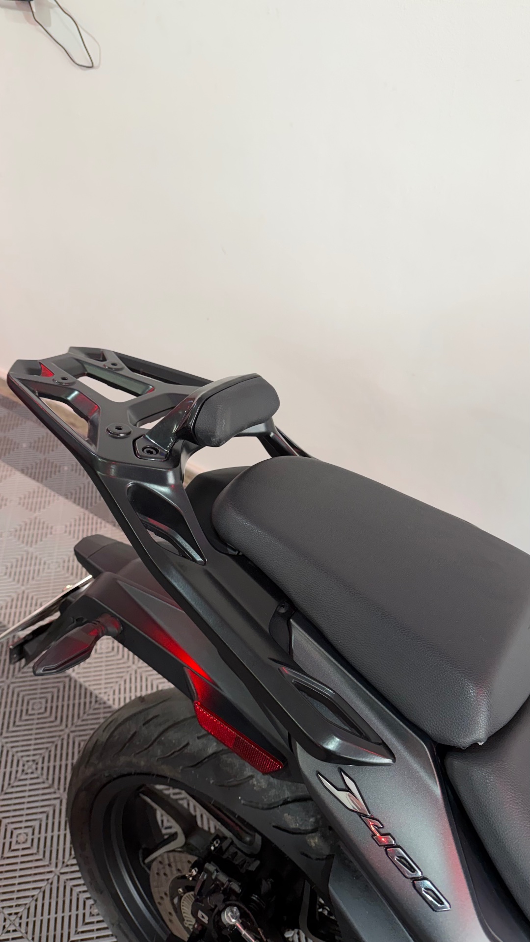 Bajaj Dominar 400 2023 - miniatura 9