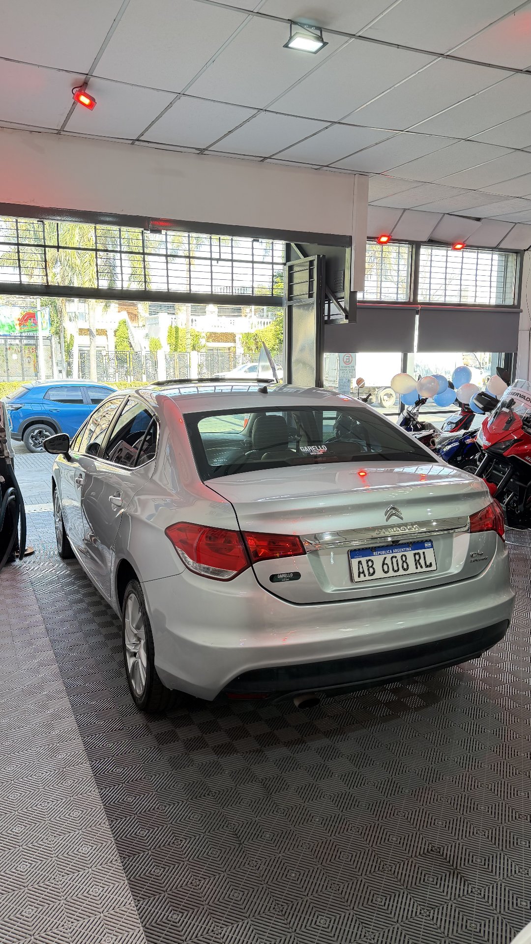 Citroën C4 Lounge HDI 2017 - miniatura 4