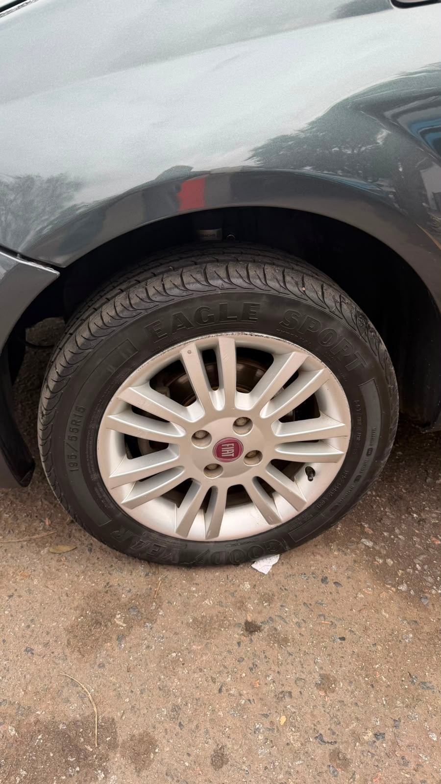 Fiat Punto ELX 1.3 2011 - miniatura 8