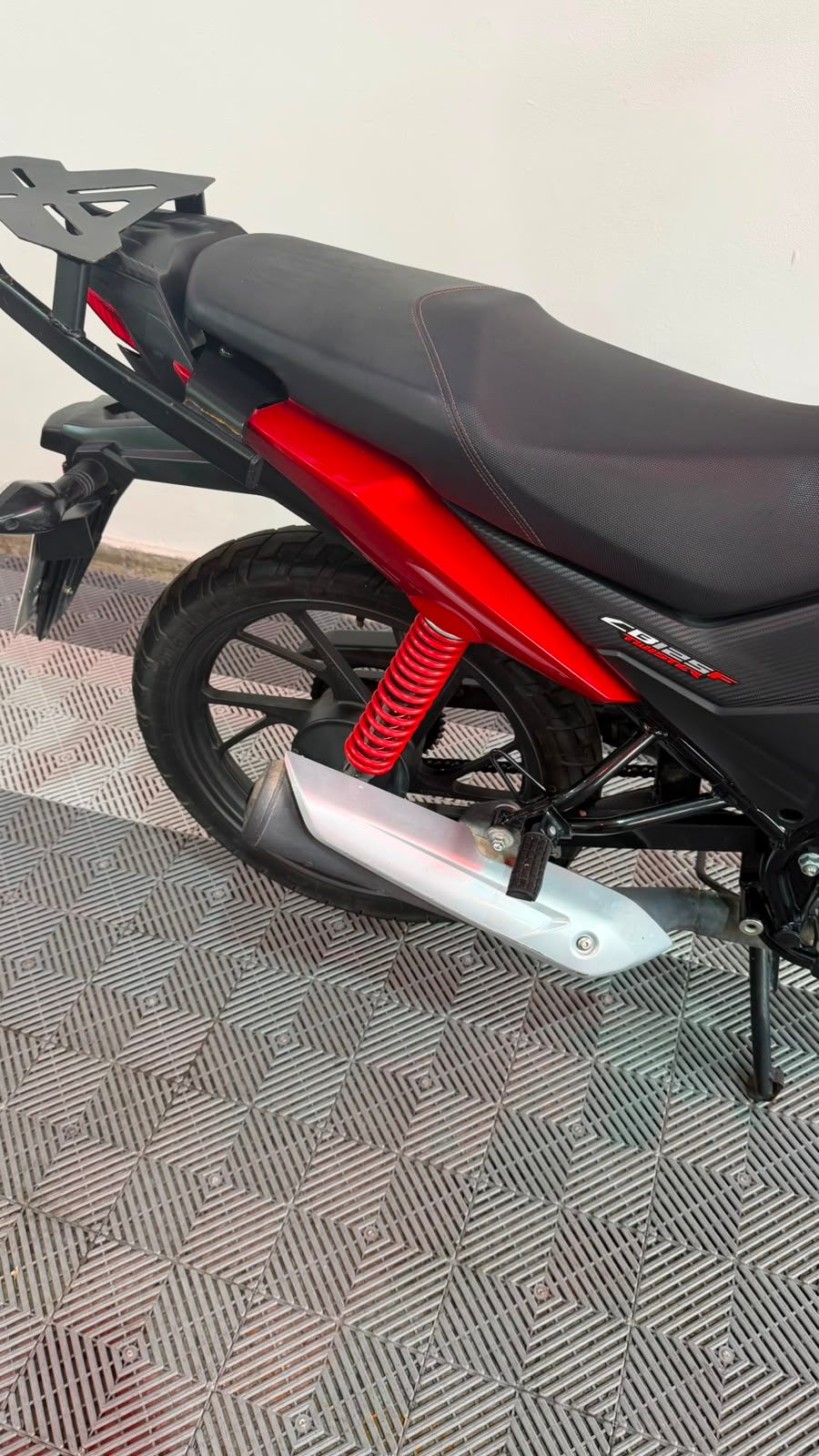 Honda CB Twister 125 2021 - miniatura 3