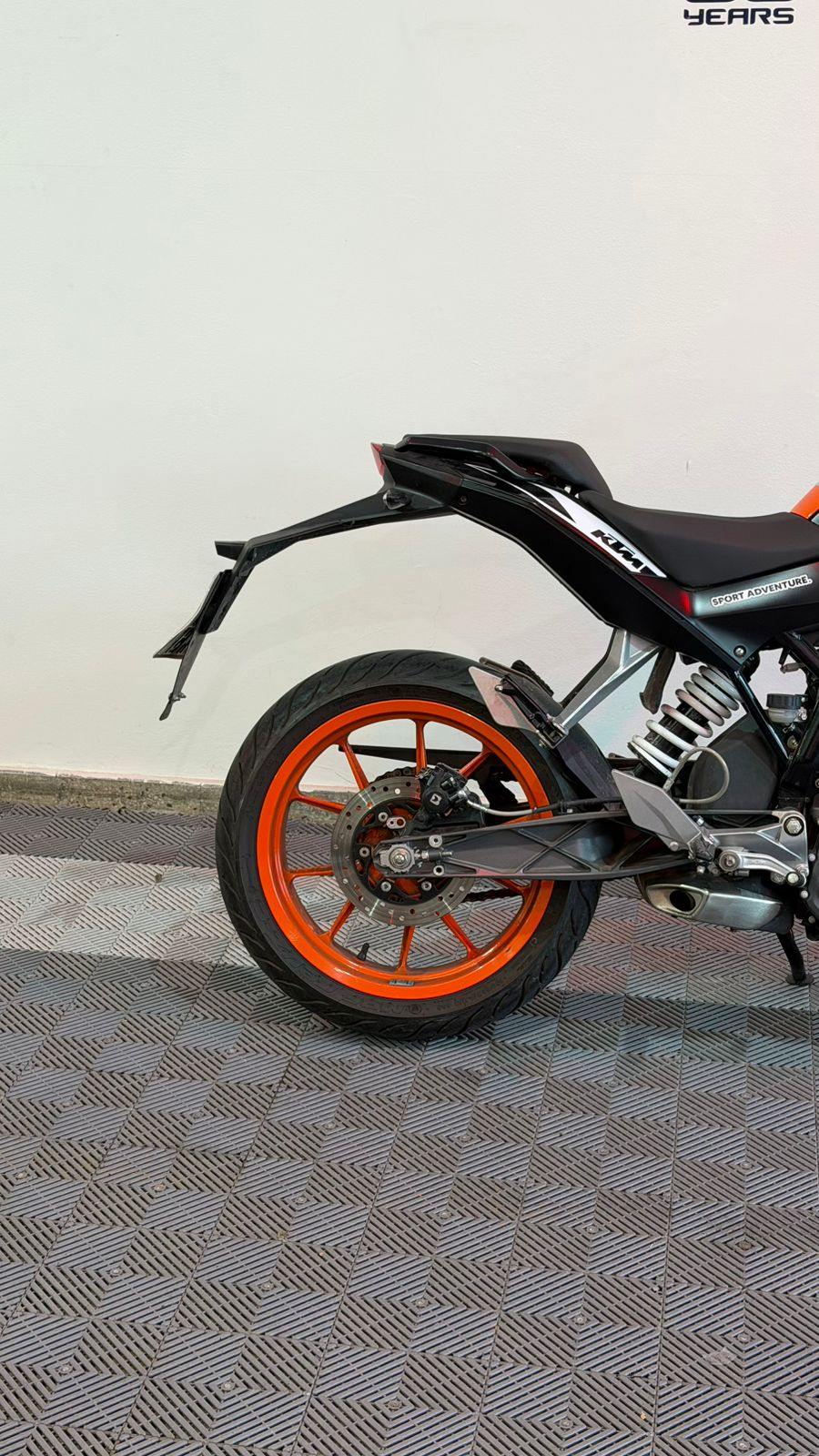 KTM Duke 200 2023 - miniatura 3