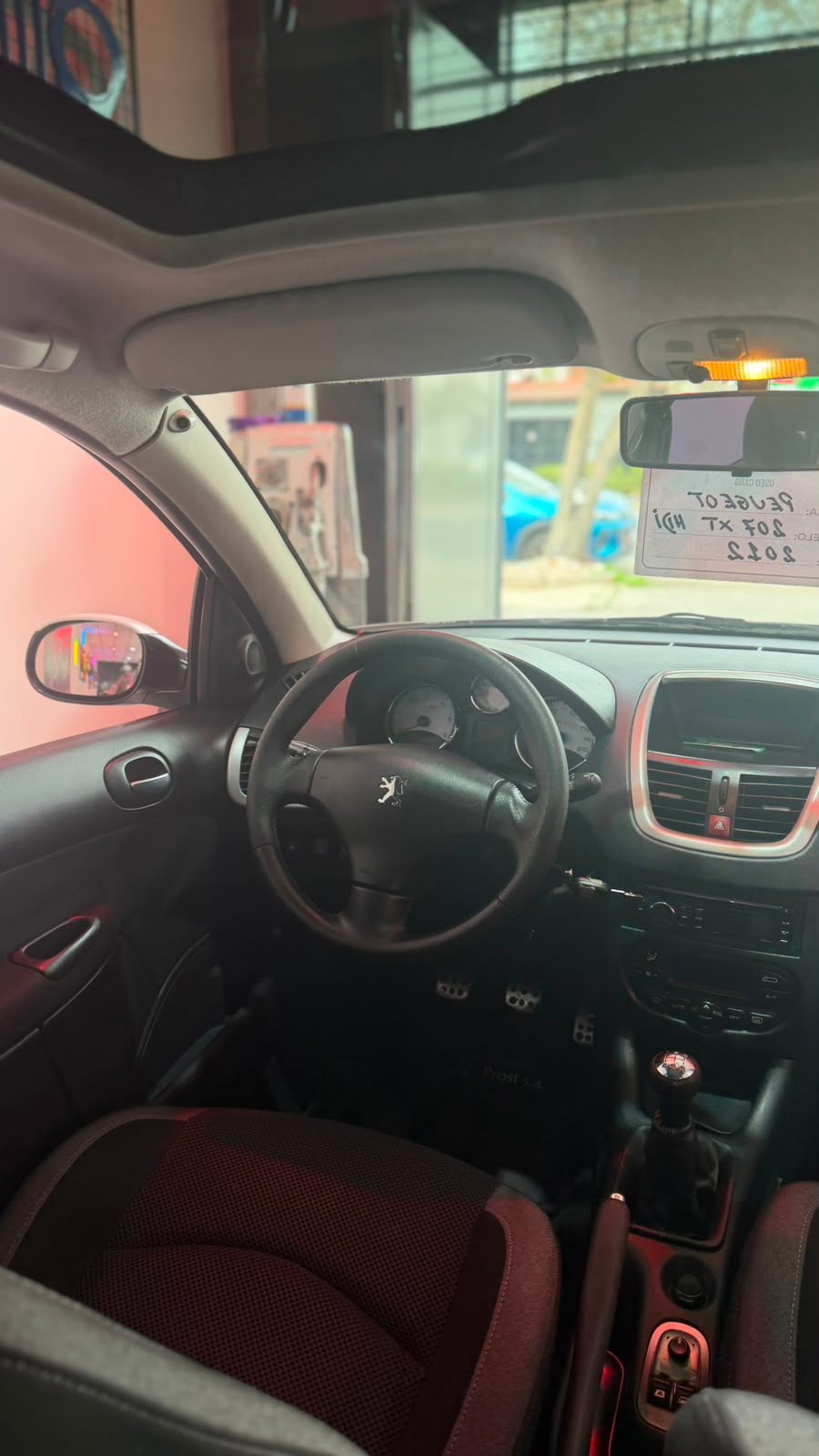 Peugeot 207 XT Premium 1.4 HDi 2012 - miniatura 6