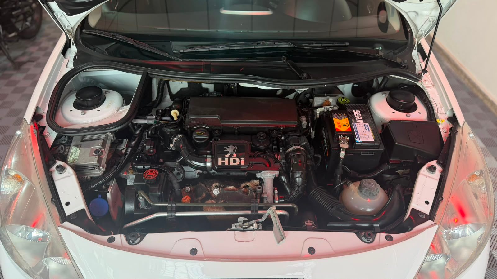 Peugeot 207 XT Premium 1.4 HDi 2012 - miniatura 8