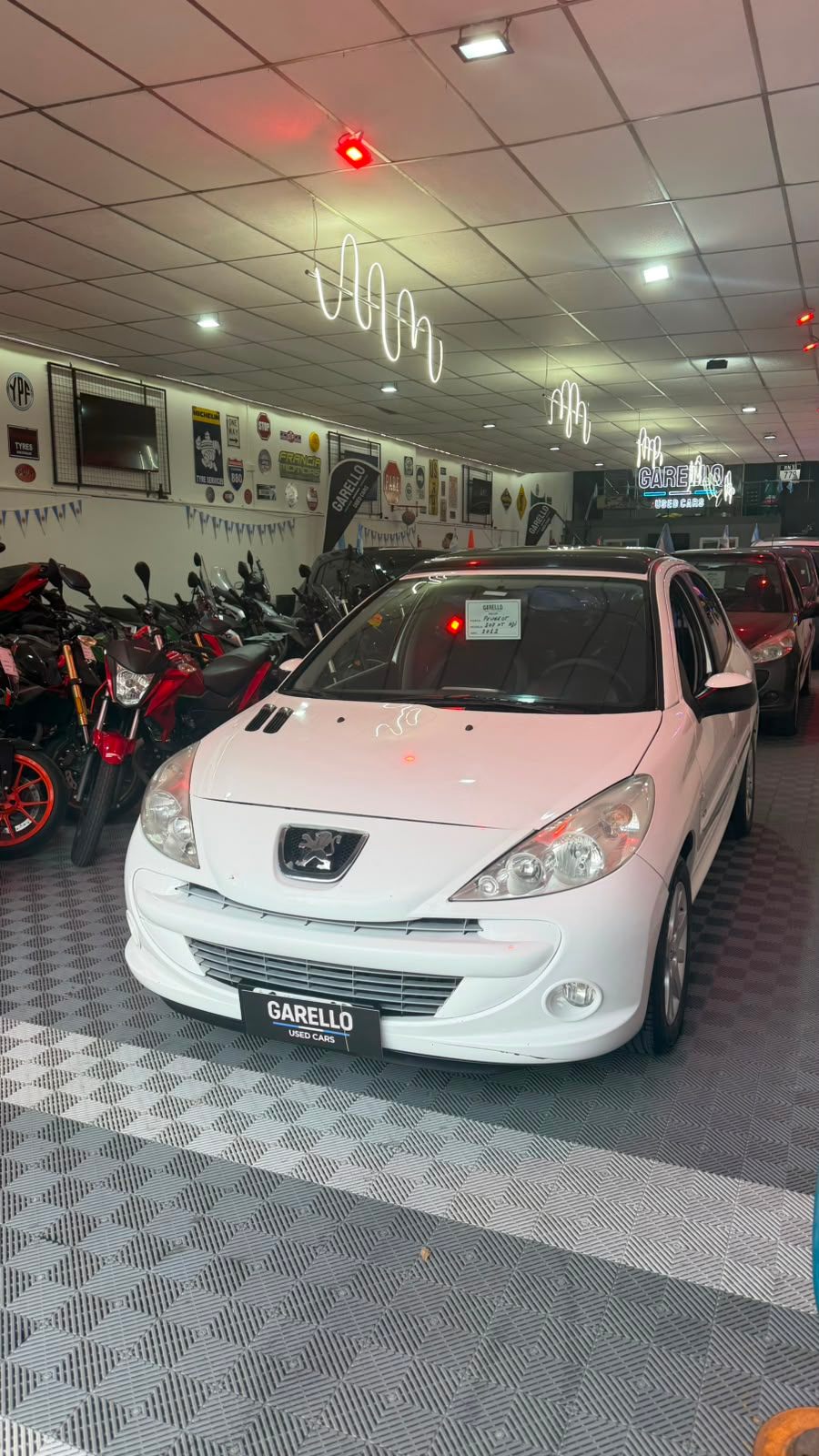 Peugeot 207 XT Premium 1.4 HDi 2012 - miniatura 10