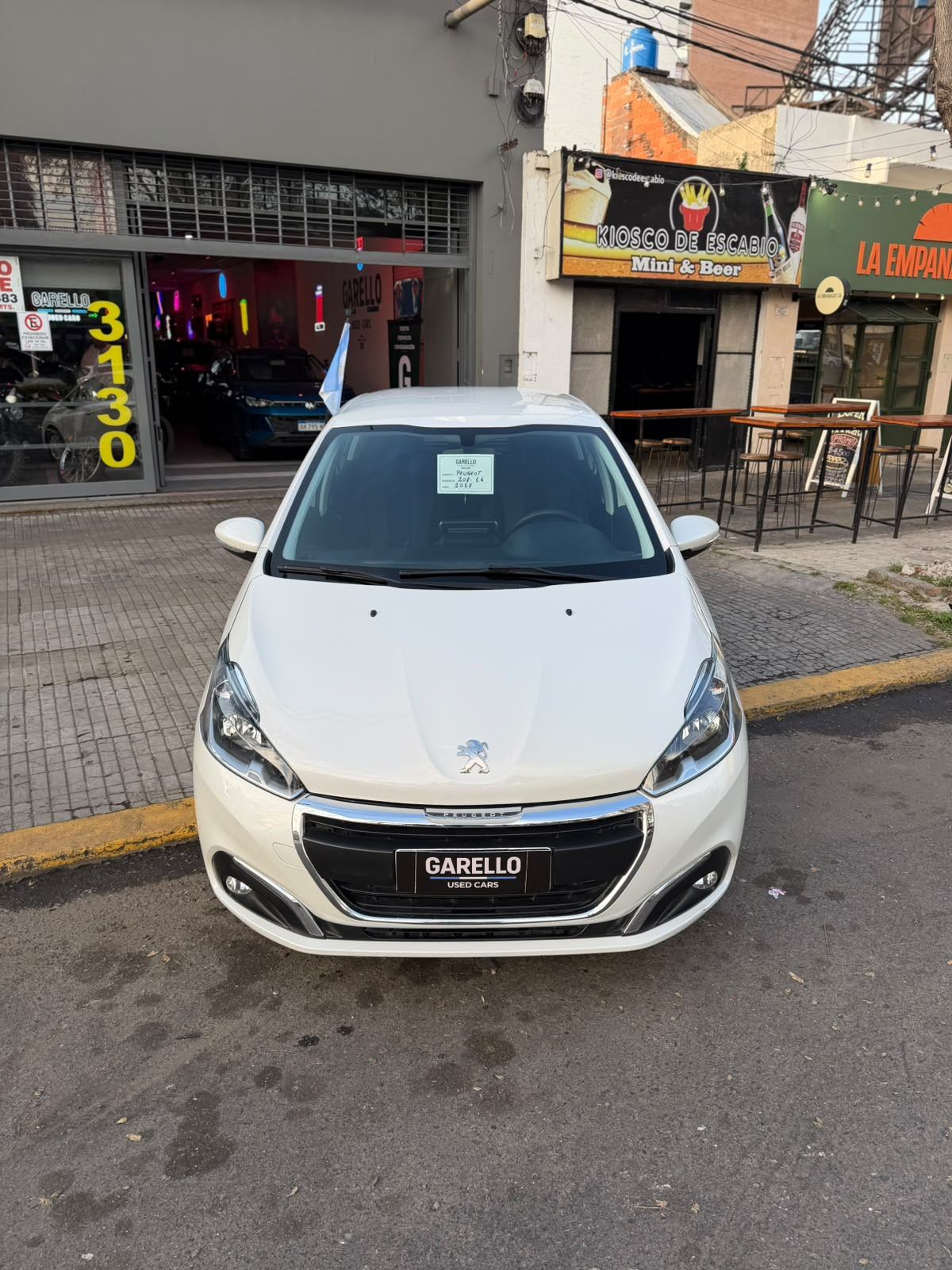 Peugeot 208 Allure 1.6 2018 - miniatura 10