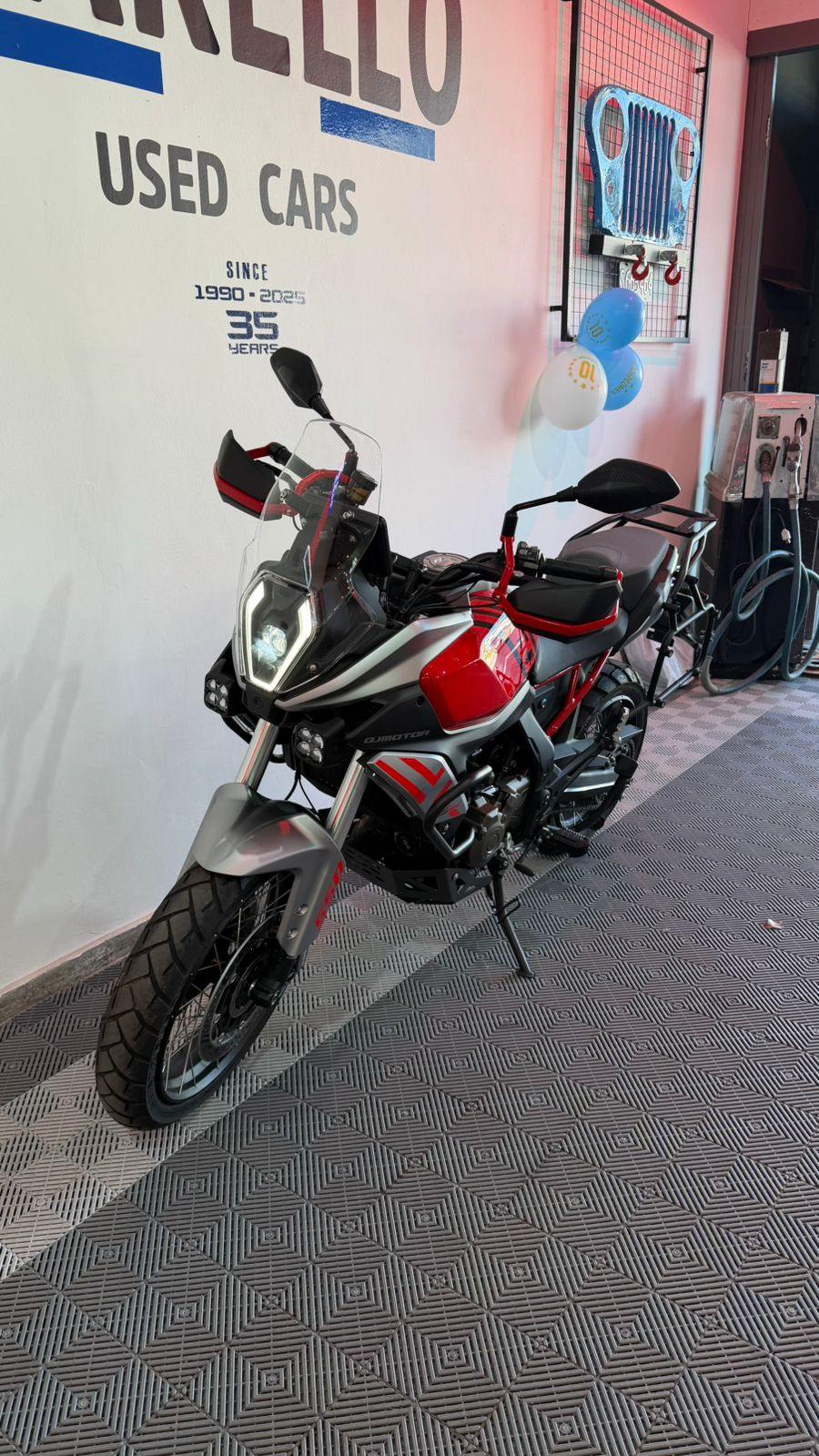 QJMotor SRT 550 SX 2026 - miniatura 6