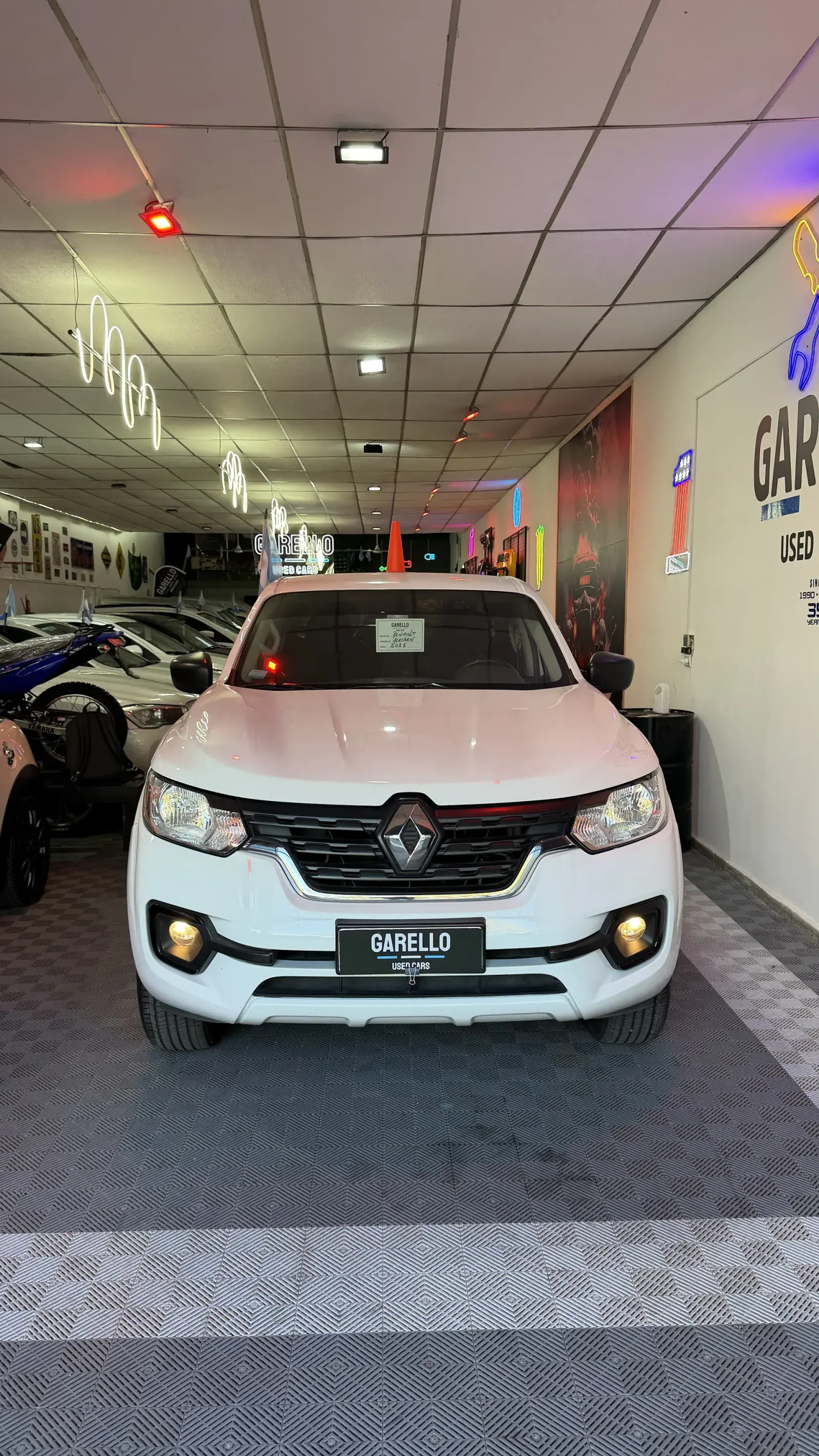 Renault Alaskan Comfort 2.3 TDI 2021 - miniatura 2