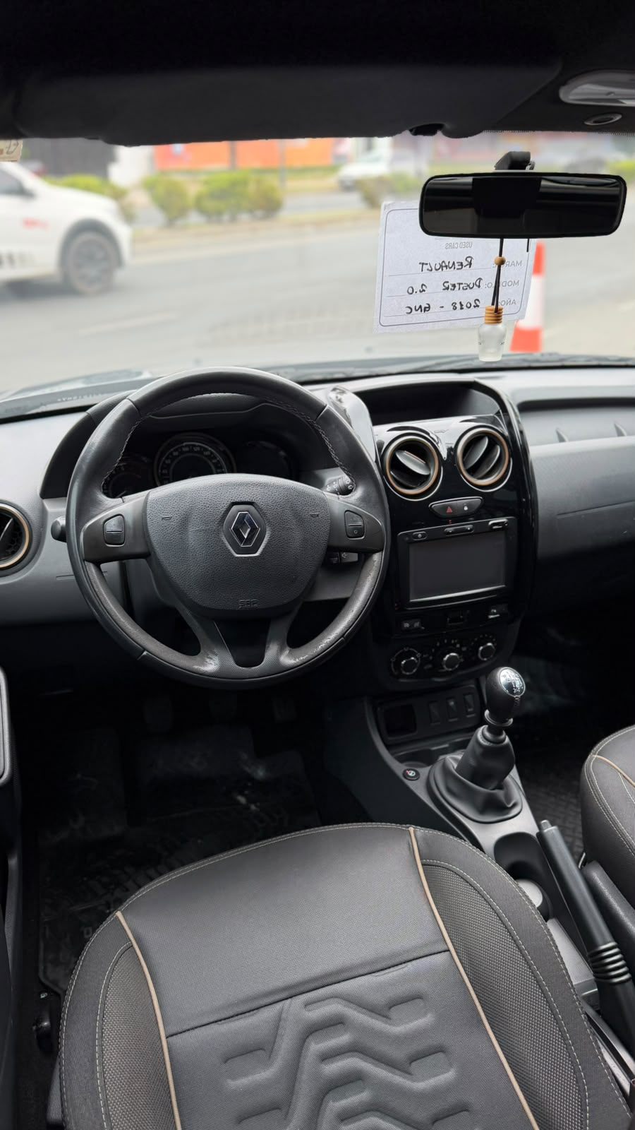Renault Duster 2.0 Privilege GNC 2018 - miniatura 2
