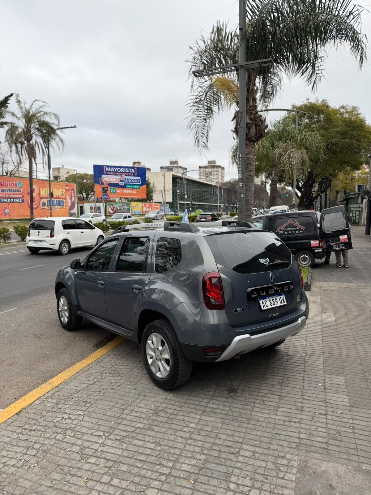 Renault Duster 2.0 Privilege GNC 2018 - miniatura 3