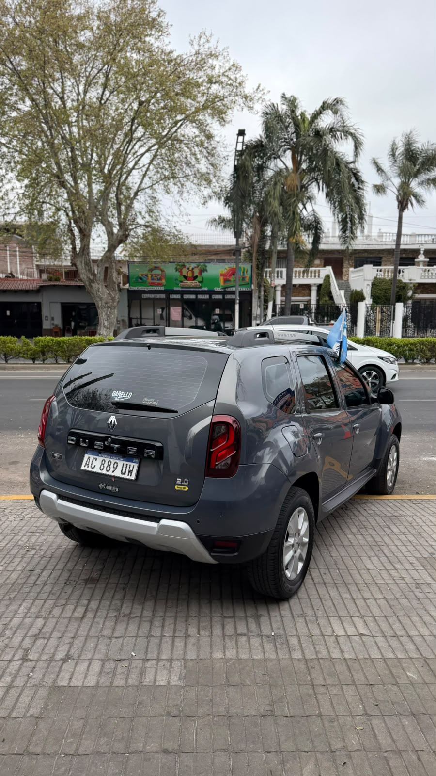 Renault Duster 2.0 Privilege GNC 2018 - miniatura 4