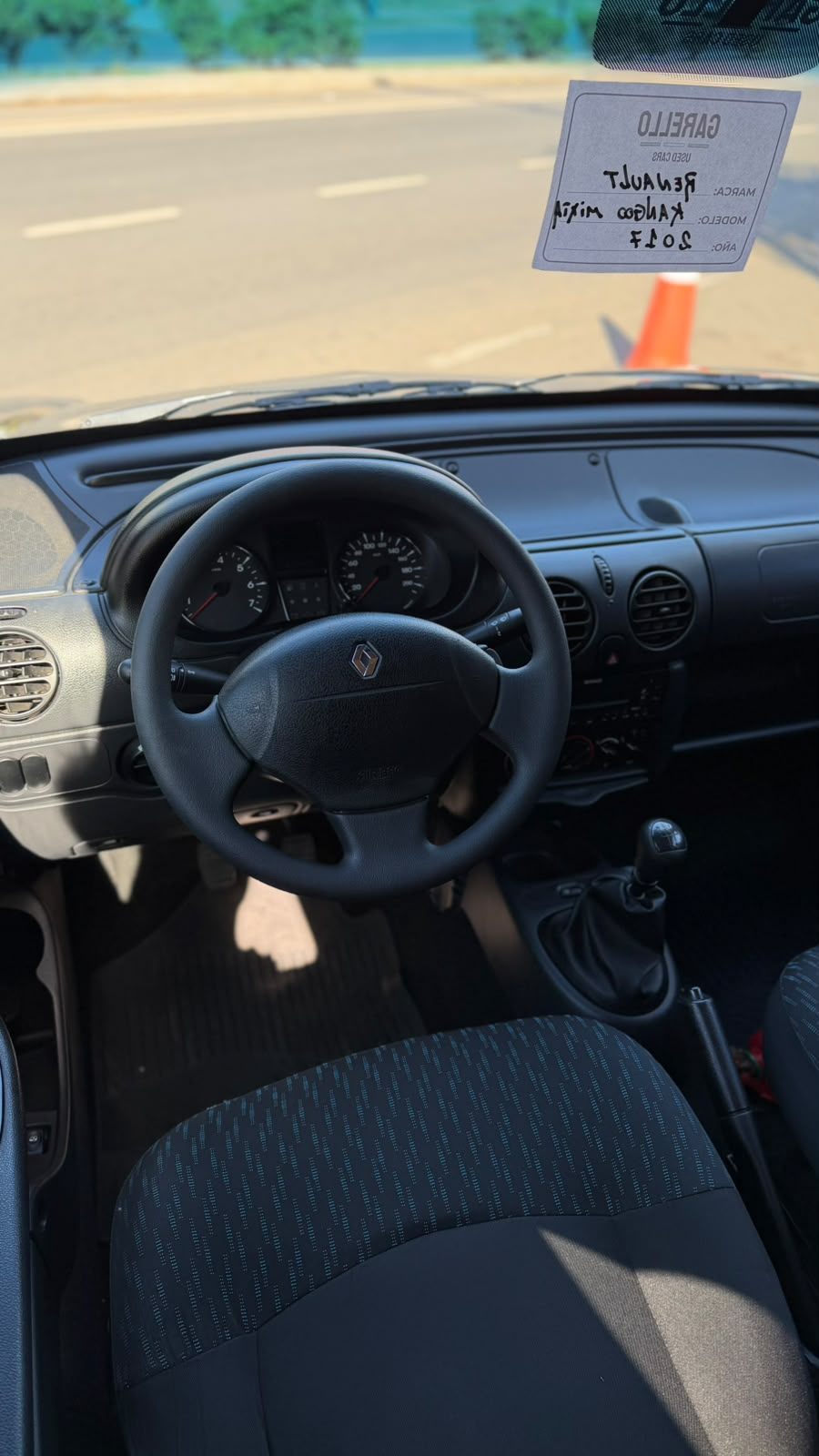 Renault Kangoo Express 2017 - miniatura 2