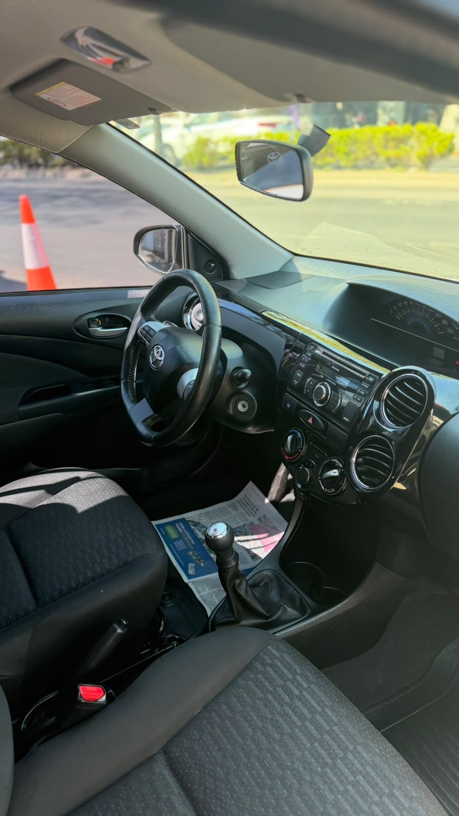 Toyota Etios XLS 1.5 2014 - miniatura 8