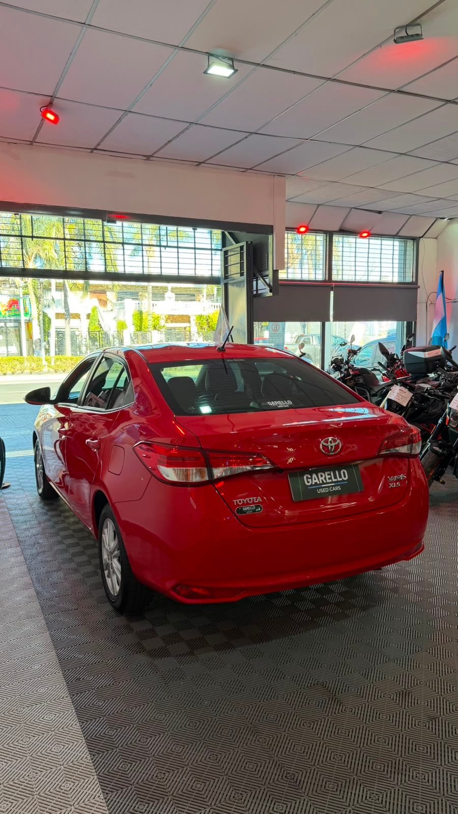 Toyota Yaris XLS 1.5 2018 - miniatura 3