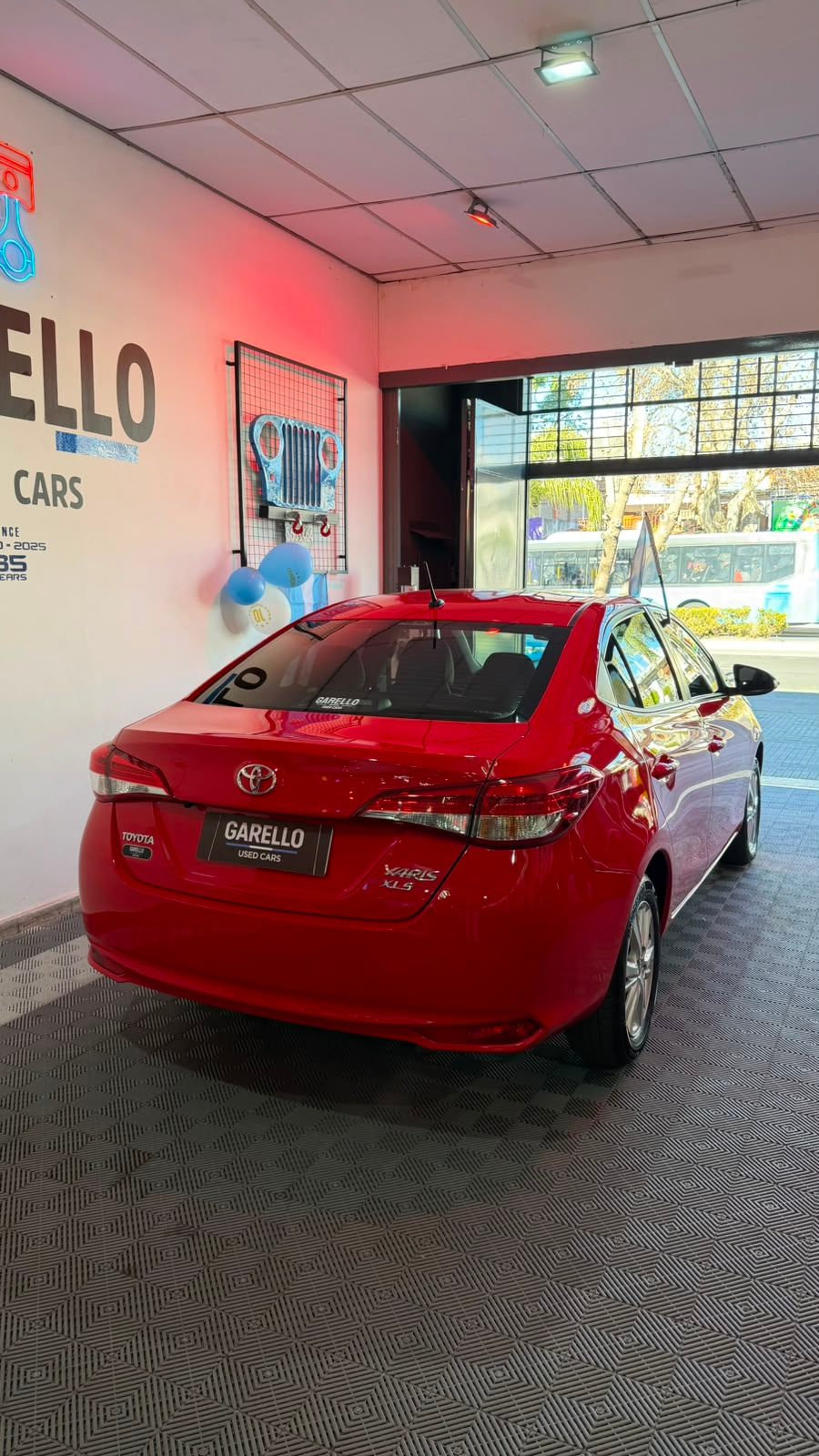 Toyota Yaris XLS 1.5 2018 - miniatura 4
