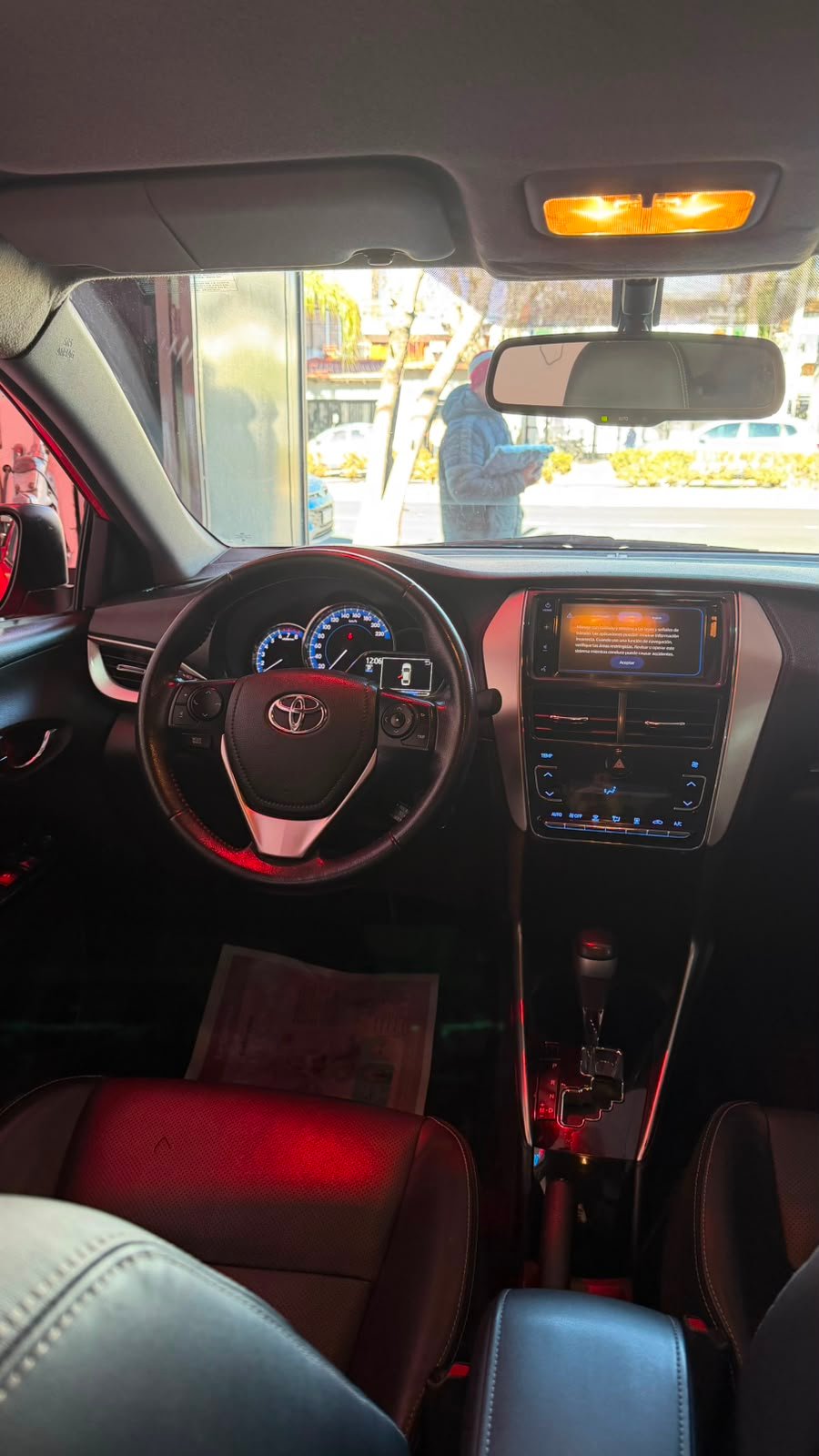 Toyota Yaris XLS 1.5 2018 - miniatura 6