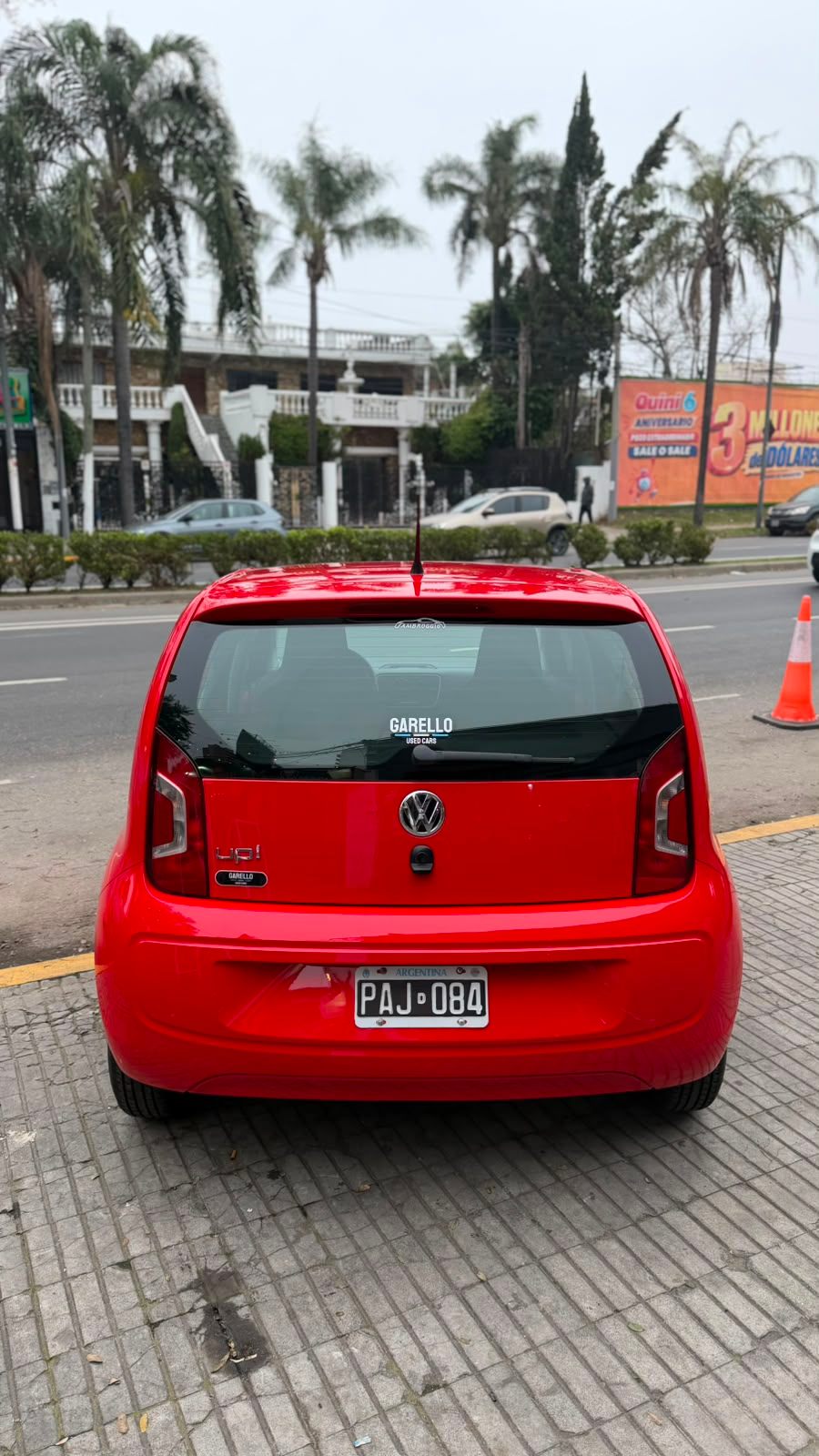 Volkswagen Up! 1.0 2015 - miniatura 5