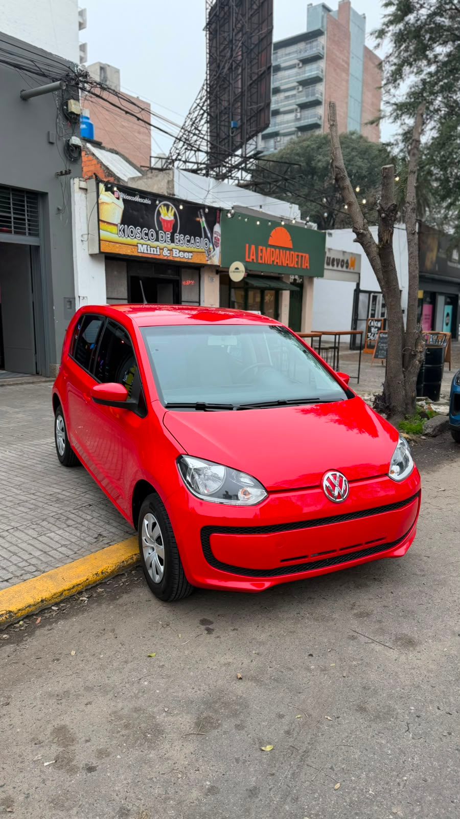 Volkswagen Up! 1.0 2015 - miniatura 9