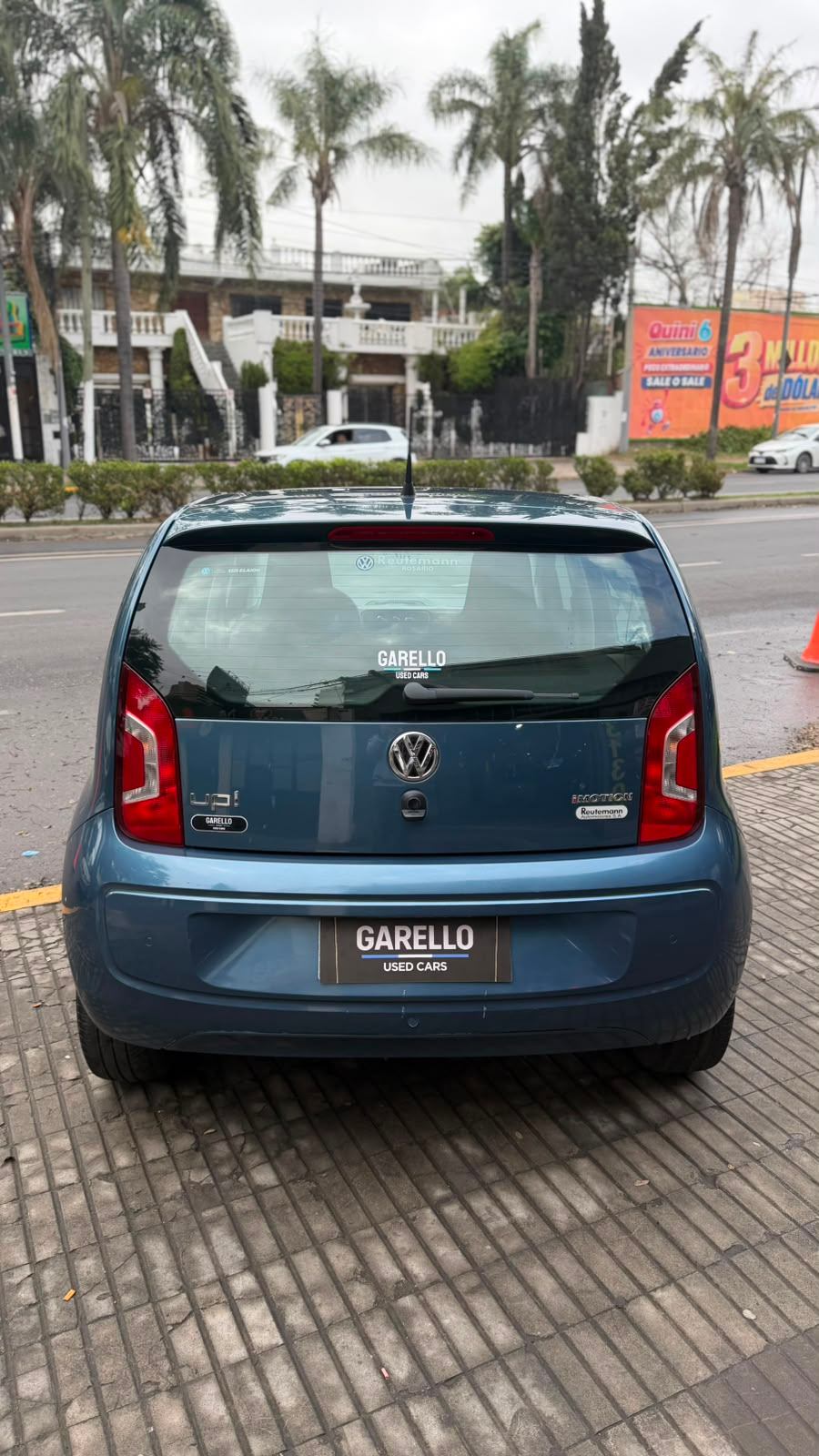 Volkswagen Up! Highline I-Motion 2017 - miniatura 5