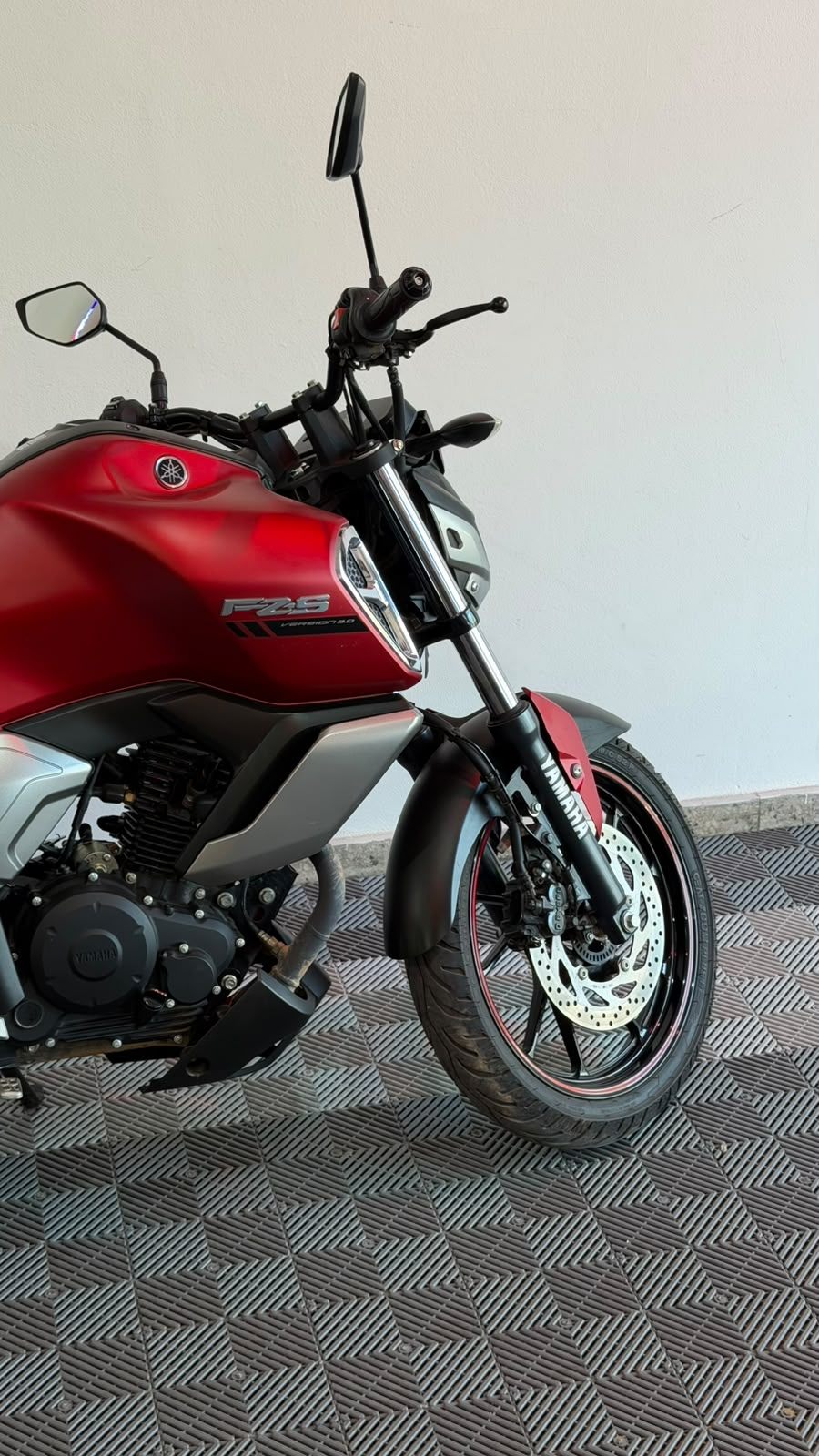 Yamaha FZS 2.0 150cc 2023 - miniatura 2