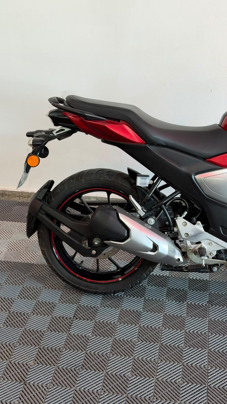 Yamaha FZS 2.0 150cc 2023 - miniatura 3